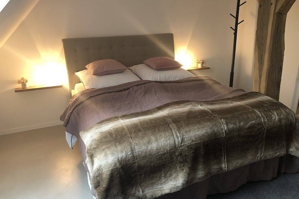 Ganze Wohnung, Entspannen auf dem Land <br>Großzügige Wohnung mit Sauna in Detmold, Kreis Lippe