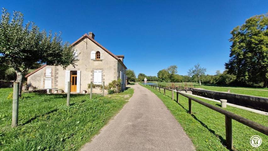 Location de vacances pour 5 personnes, avec jardin à Alluy