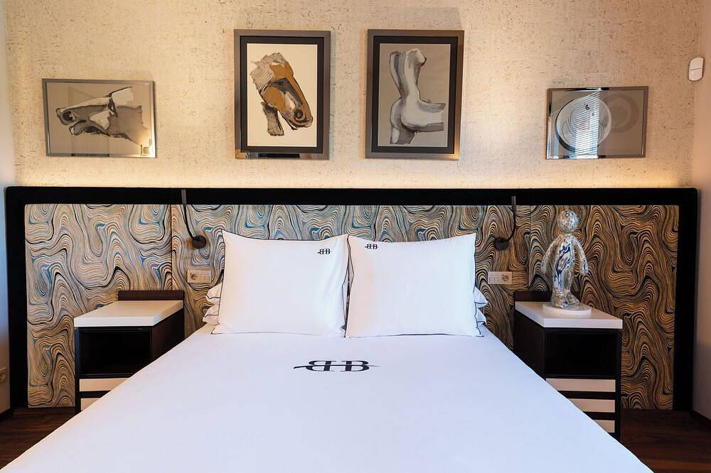 Private Villa with private pool, Wifi, sauna, A/C, Tv, patio, panoramic view, close to Verona in Negrar, Verona Province