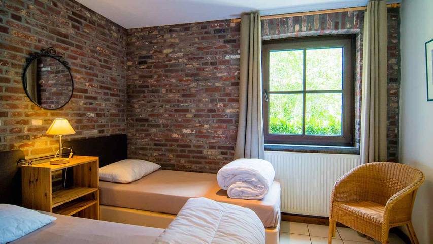 Entire apartment, Magnificent 5-person farmhouse flat on the ground floor in Mechelen - South Limburg in Limburg (Netherlands)