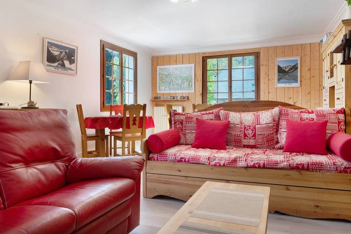 Maison de vacances « L'arrieulat » avec vue sur la montagne, terrasse partagée et Wi-Fi in Argelès-Gazost, Pyrénées