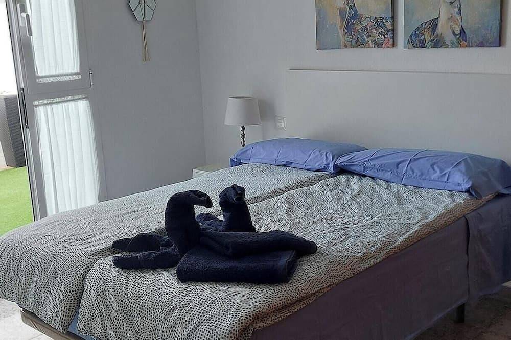 Ganze Wohnung, Homerez - Geräumige Wohnung in Arrieta, 60 qm, Terrasse in Arrieta, Haría