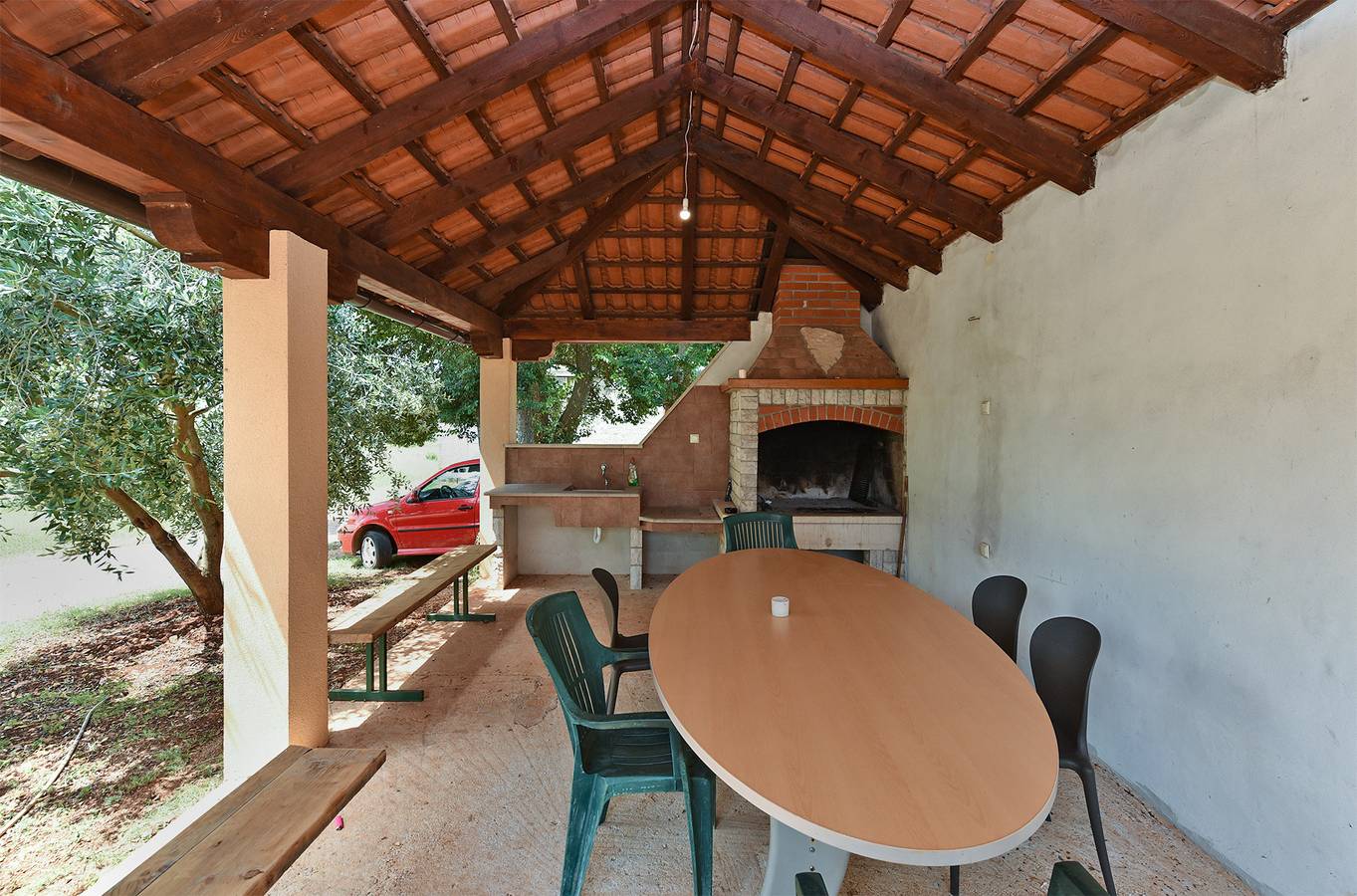 Ganze Wohnung, Ferienwohnung für 6 Personen mit Balkon in Muntic, Südküste Istrien