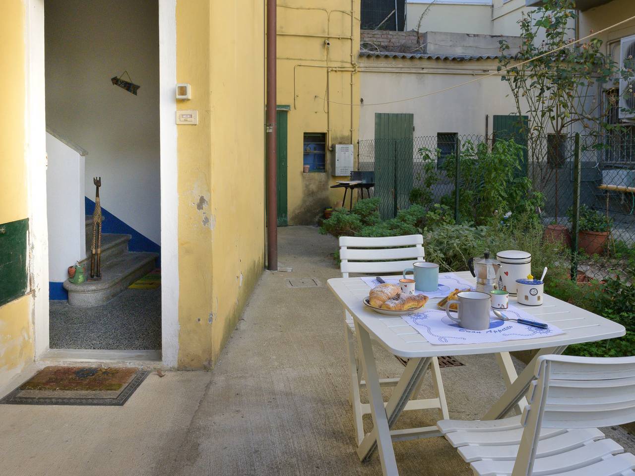 Il cortile nel centro in Spiaggia di Follonica (Scarlino), Follonica