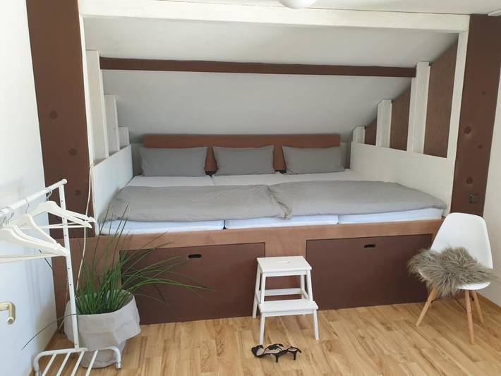 Ferienwohnung für 4 Personen, mit Ausblick in Neuffen