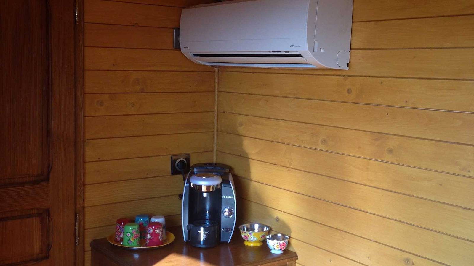 Gemütliches Bungalow in Saintes-Maries-de-la-Mer mit Pool in Saintes-Maries-de-la-Mer, Arles und Umgebung