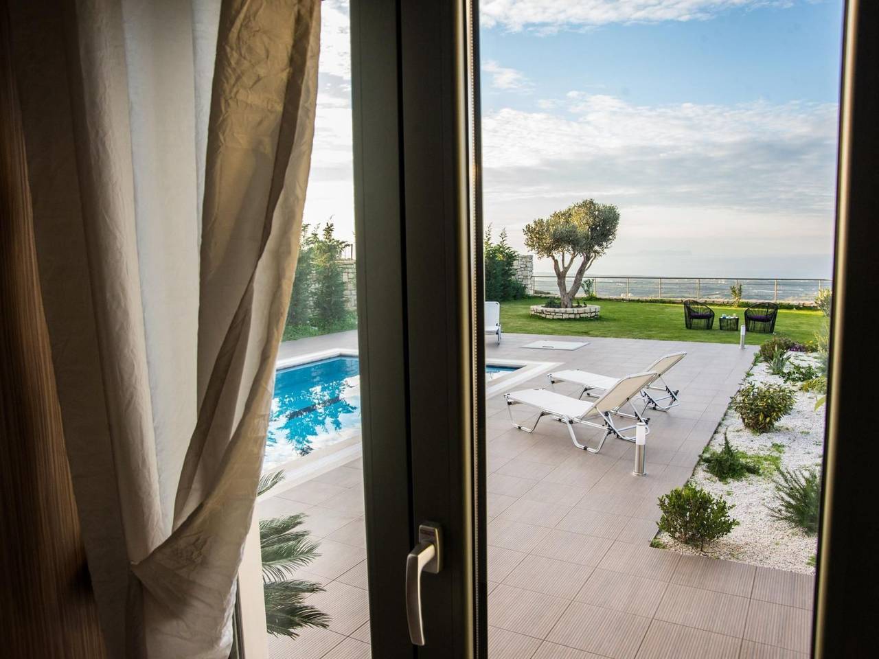Familienvilla mit Panoramapool und Panoramablick in Alfa, Rethymno en omgeving