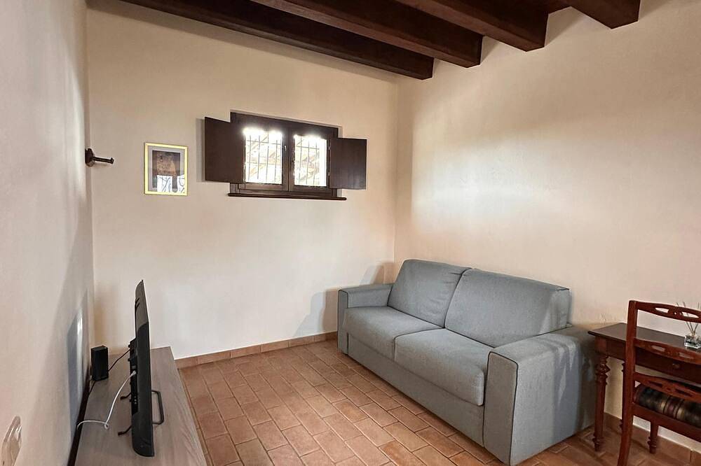 Ganze Wohnung, Heron House Apartment in country house with pool in Osimo, Ancona Provinz
