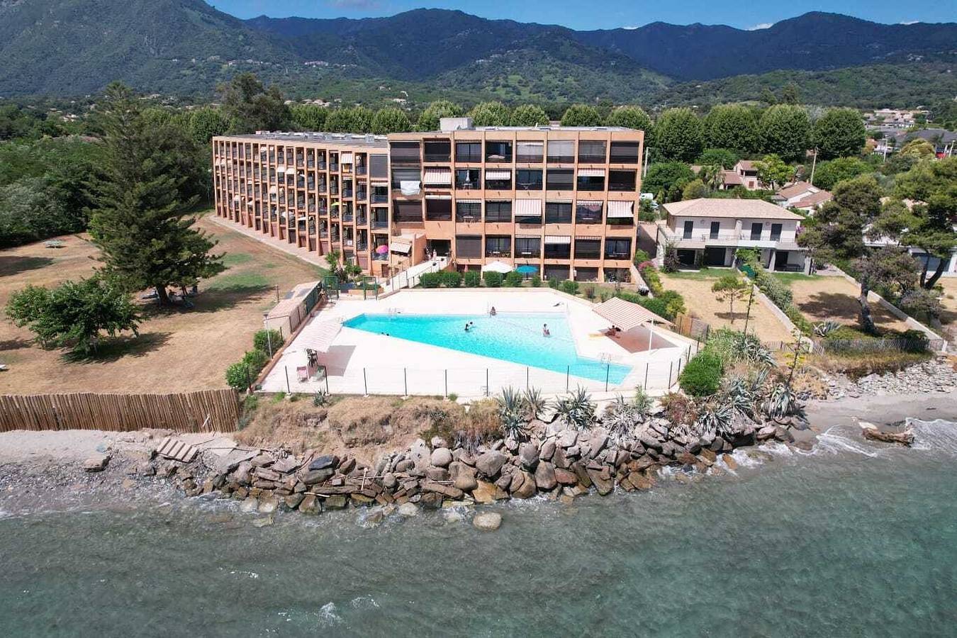 Appartamento intero, Appartamento vacanze per 4 persone con piscina in Santa Lucia di Moriani, Corte e dintorni