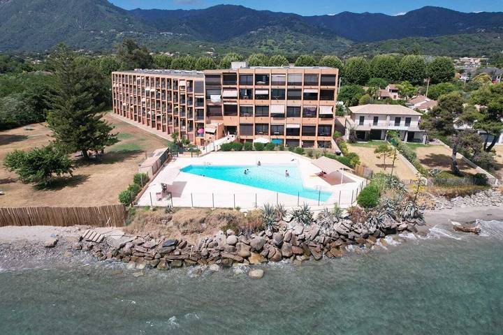 Ferienwohnung für 4 Personen, mit Balkon und Garten sowie Pool - 1