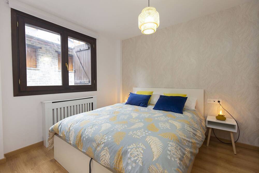 Entire apartment, Casa Real by Bevalle in Escarrilla, Sallent de Gállego