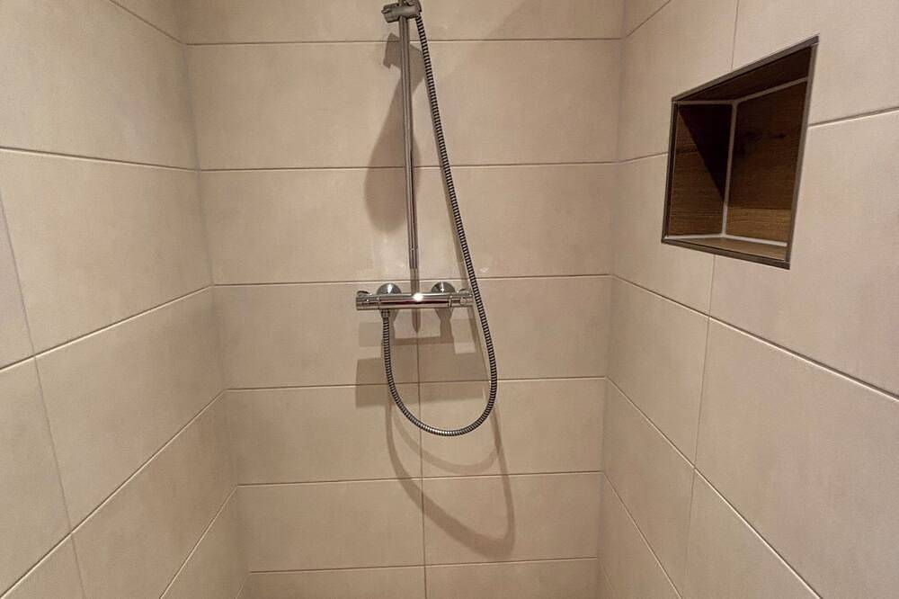 Ganze Wohnung, Moderne Ferienwohnung nähe Cloppenburg zu vermieten 3 Zimmer, Küche, Bad in Cappeln (Oldenburg), Naturpark Wildeshauser Geest