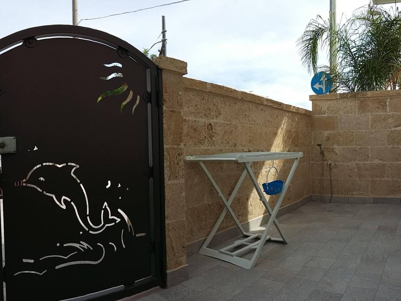 Appartamento intero, Delphin"-Studio mit Terrasse und Garten in Campomarino di Maruggio, Campomarino (Puglia)