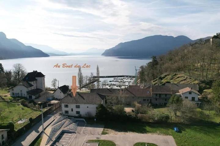 Location de vacances pour 15 personnes, avec Terrasse à Chindrieux