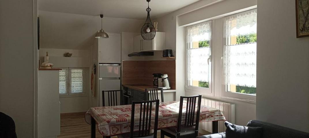 Gîte pour 6 personnes, avec vue à Savignac-les-Ormeaux - 2