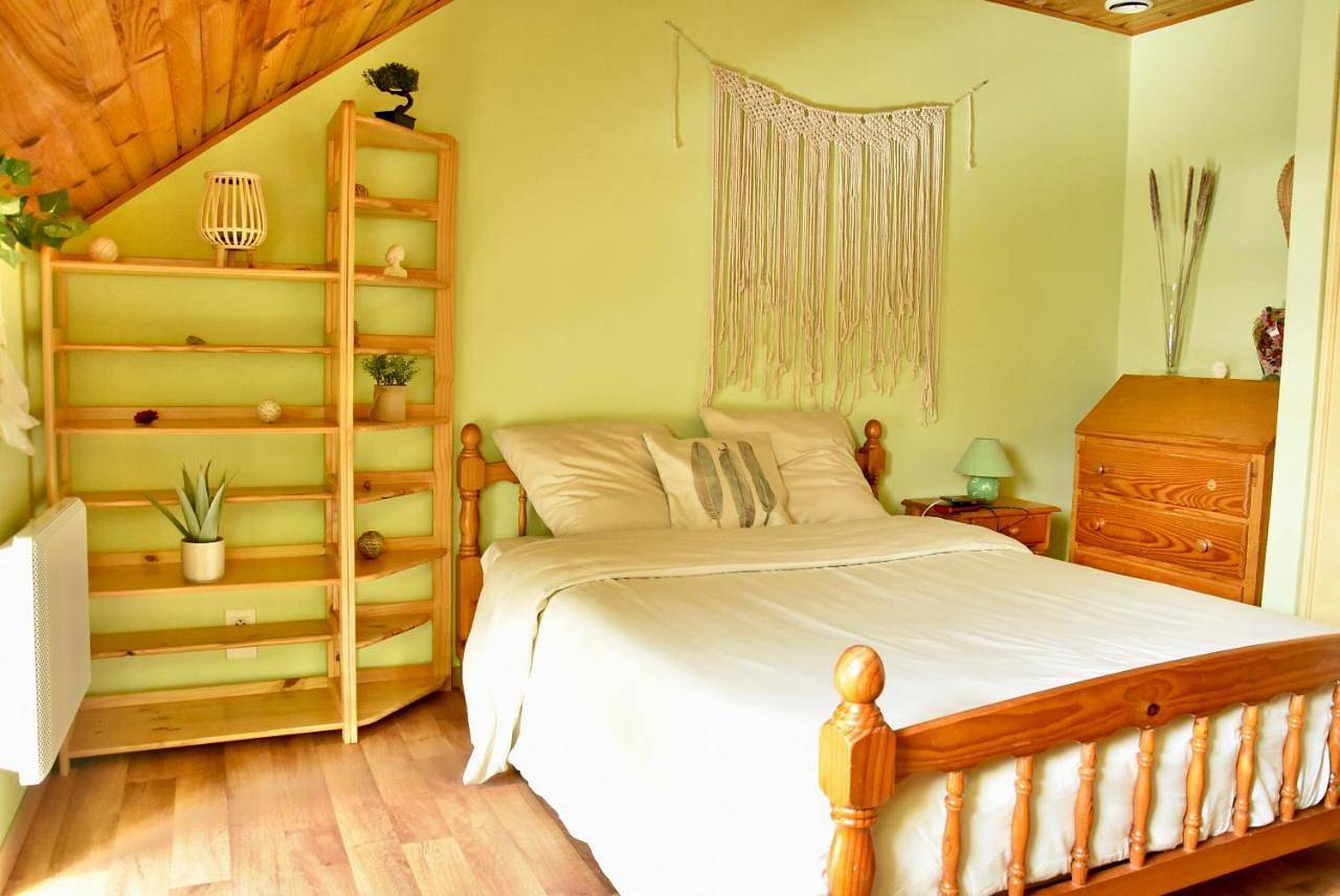 Double Room in Auxy, Région d'Autun