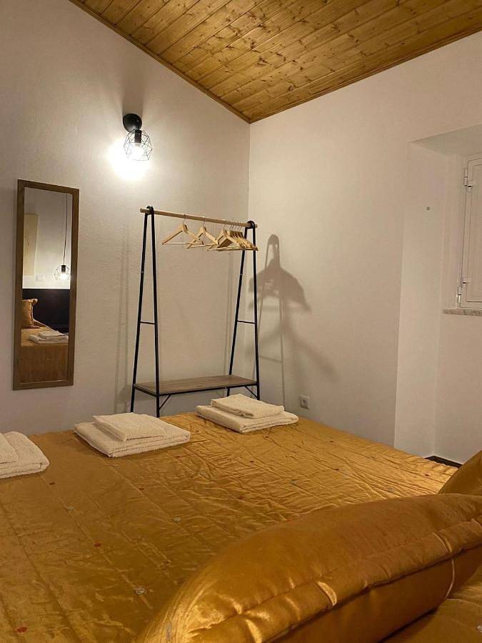 Casa rural para 4 personas, con Terraza y Vistas en Paymogo - 2
