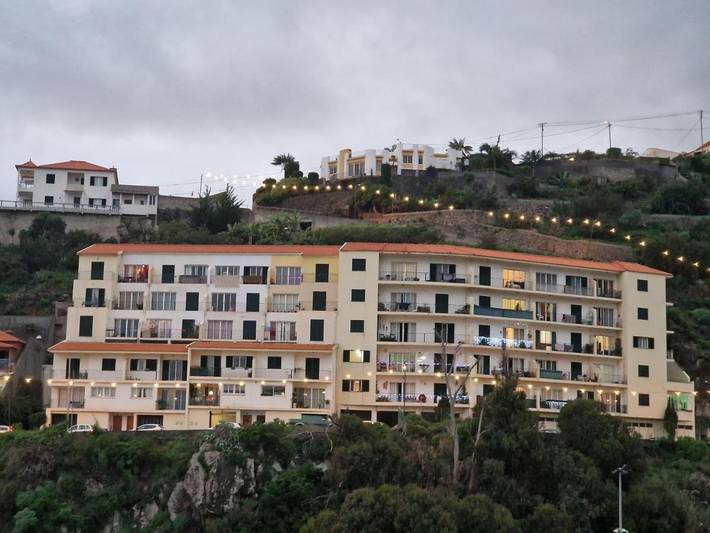 Apartamento de férias para 4 pessoas, com varanda em Santa Cruz (Madeira)