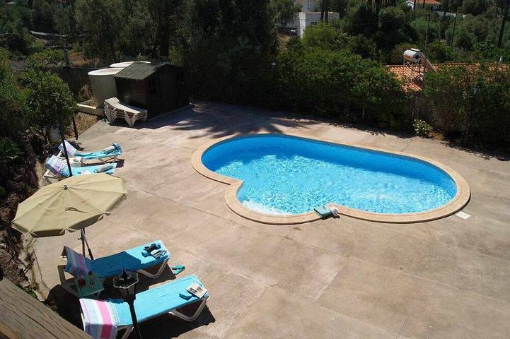 Casa rural para 3 personas, con piscina además de balcón y jardín en Santa Lucía de Tirajana