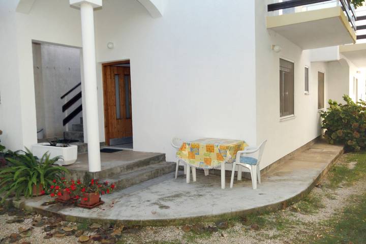 Ferienwohnung für 3 Personen, mit Balkon/Terrasse in Sukosan
