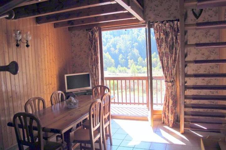Ganze Wohnung, Charming T3 \"Les Cerdans\" 4 Jahreszeiten 2 Personen in Porté-Puymorens, Parc naturel régional des Pyrénées catalanes