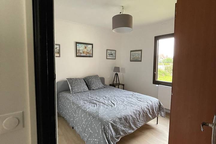 Location de vacances pour 8 personnes, avec terrasse et jardin, animaux acceptés à Hermanville-sur-Mer - 3