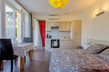 Appartement De Vacances pour 2 Personnes dans Chambéry, Région de Chambéry, Photo 1