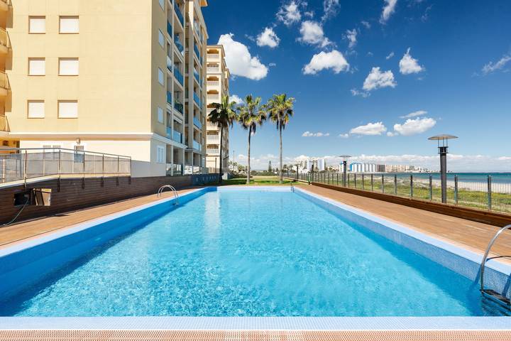 Apartamento para 4 personas, con Jardín en La Manga