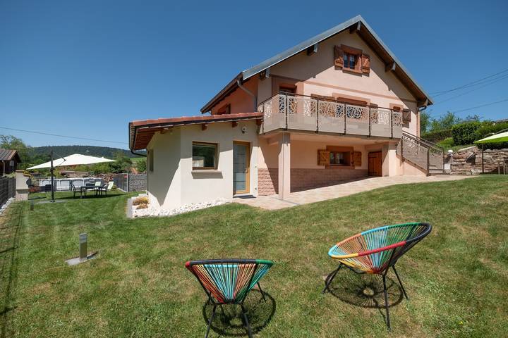 Gîte “De L'ancien Moulin”: vista montagna, piscina privata e Wi-Fi in Vienville, Saint-Dié-des-Vosges