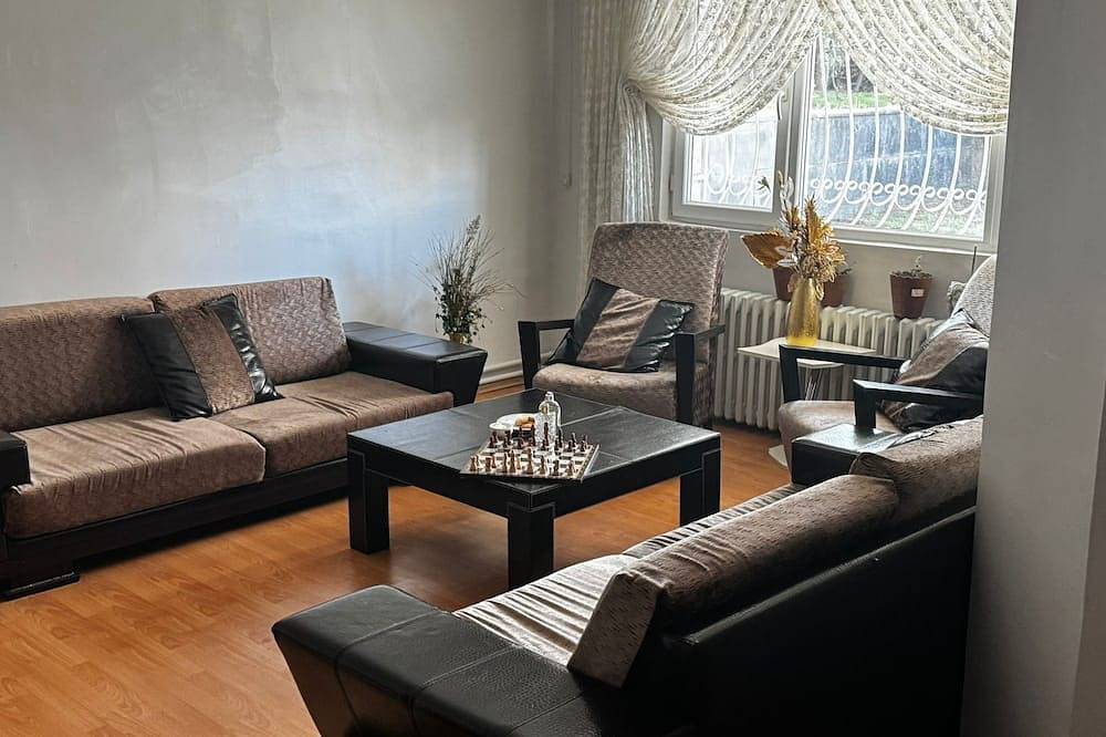 Appartamento intero, Spacious 7-bedroom apartment in awesome Ankara with Wifi in Ankara, Anatolia Centrale