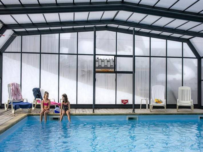Chalet pour 4 personnes, avec sauna et piscine, adapté aux familles à Saint-François-Longchamp - 2
