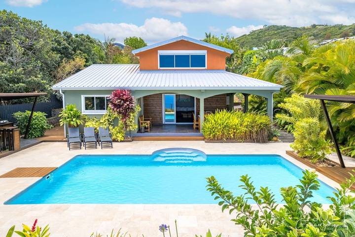 Villa pour 9 personnes, avec terrasse ainsi que piscine et jardin, adapté aux familles - 1