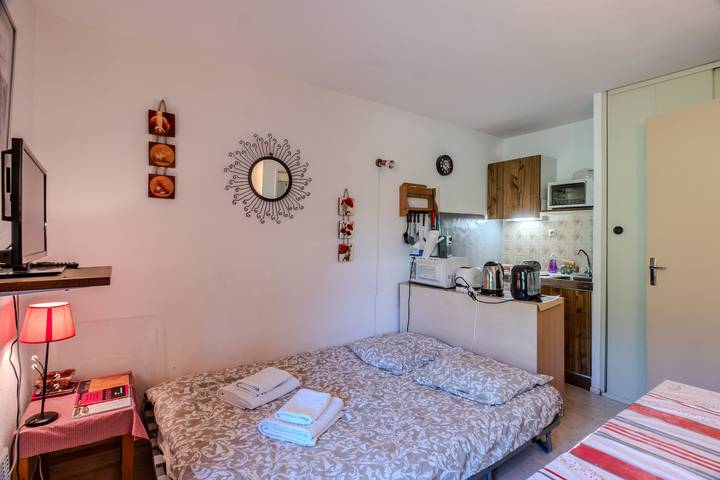 Ganze Wohnung, Ferienwohnung für 4 Personen mit Balkon in Onnion, Region Bonneville