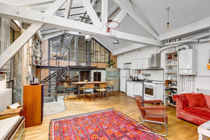 Loft for 5 people in Paris