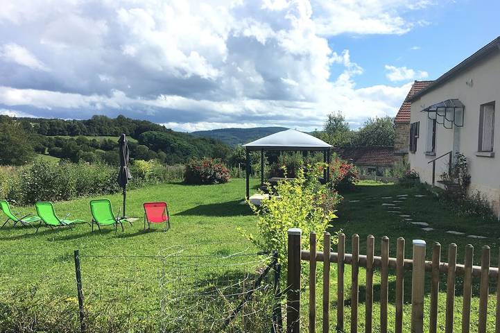 Location de vacances pour 4 personnes, avec Terrasse et Jardin dans Lac du Crescent