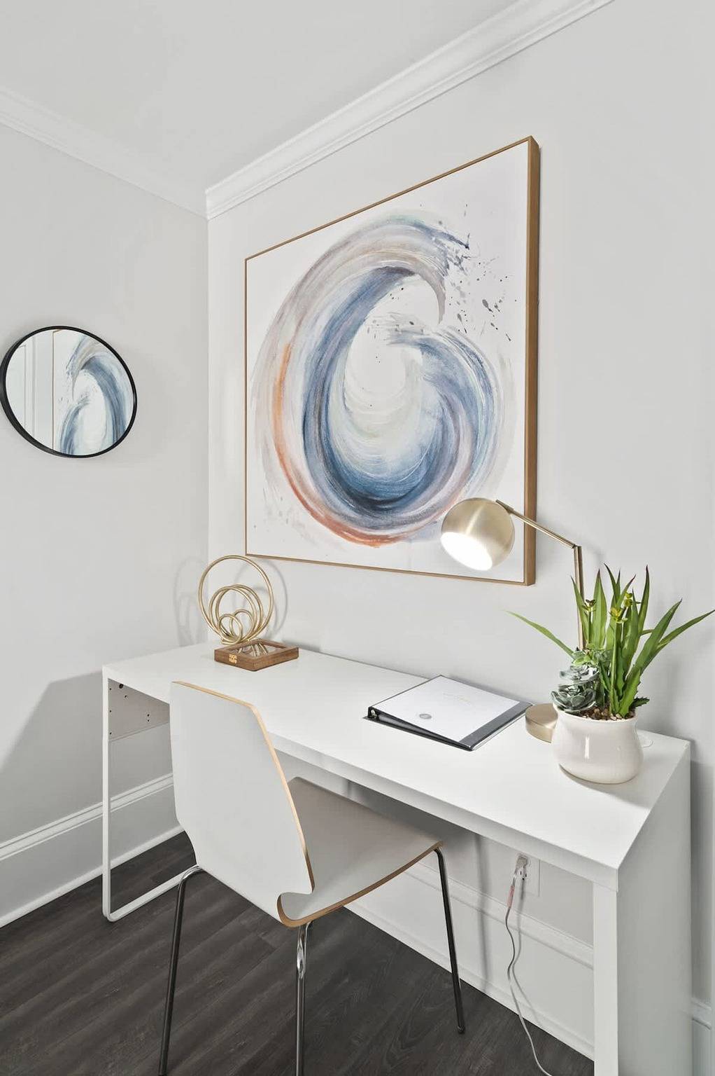 Ganze Wohnung, Modern 1Br w Workspace Walk to Shops Parks in Blue Ridge Parkway, Asheville