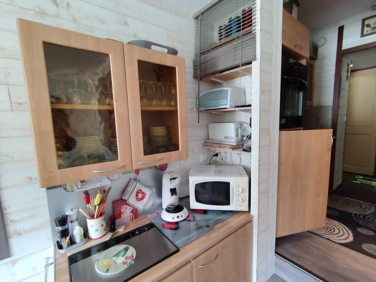 Studio entier, Studio rénové au pied des pistes avec Wi-Fi in Isola 2000, Isola