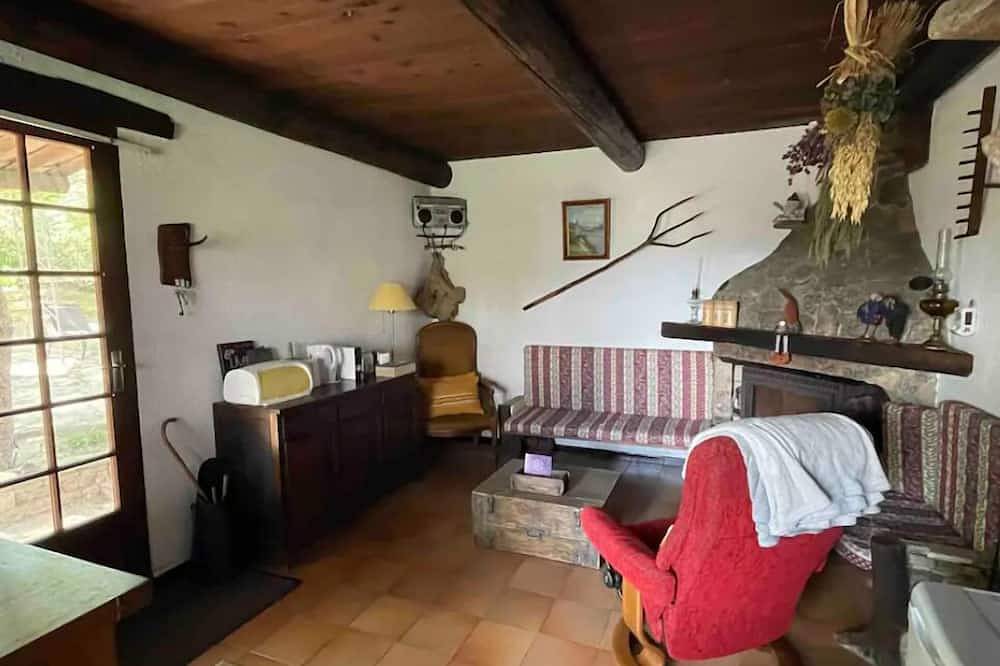 1 Bedroom Private vacation home in Mane in Mane, Parque natural regional del Luberon