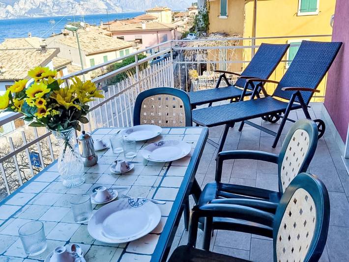 Appartamento intero, Wohnung Casa Kiara nur 20 Meter vom See in Brenzone, Prealpi Gardesane