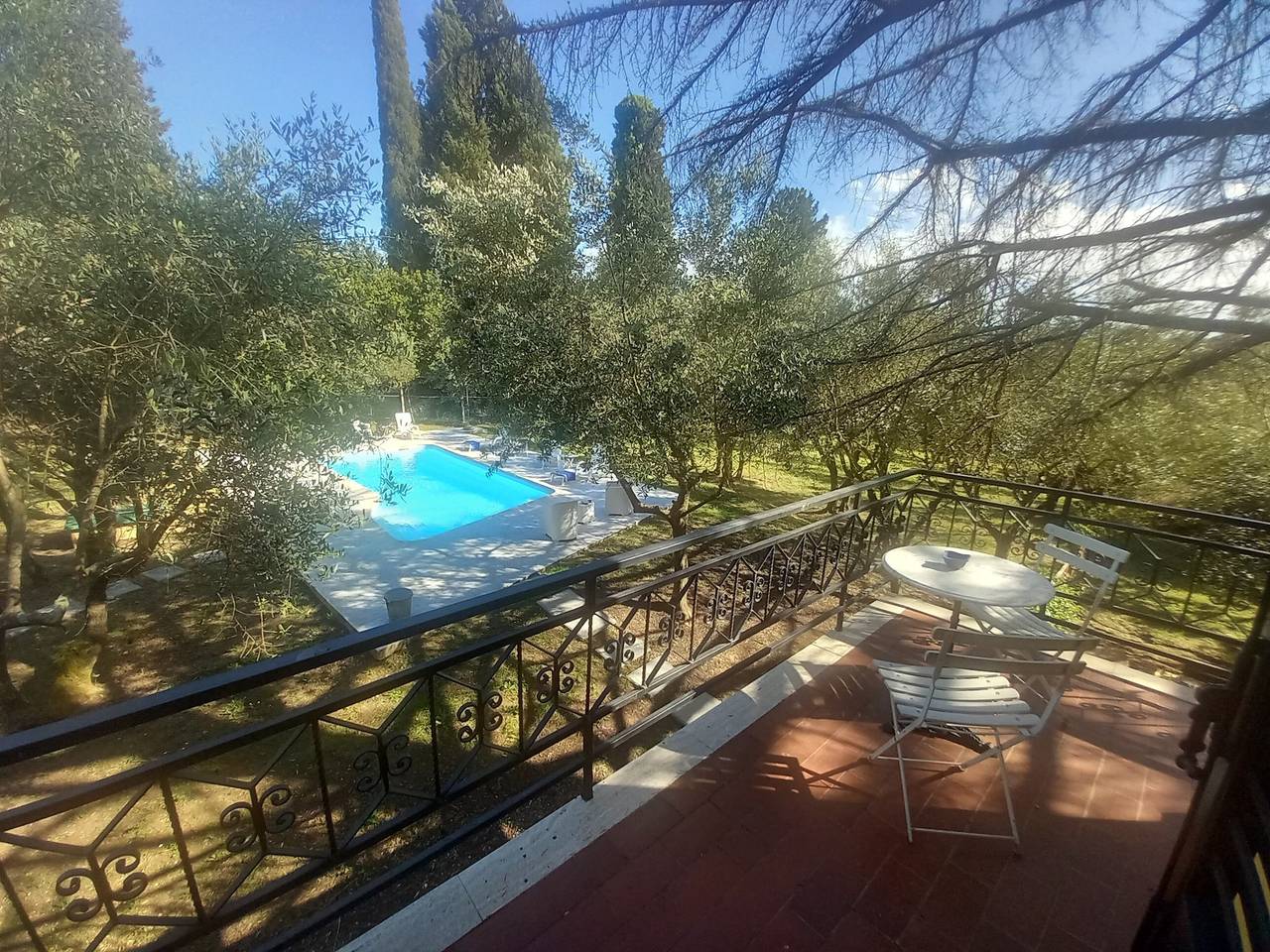 Camera 'Acqua' con piscina condivisa, giardino comune e Wi-Fi in Fucecchio, Firenze province