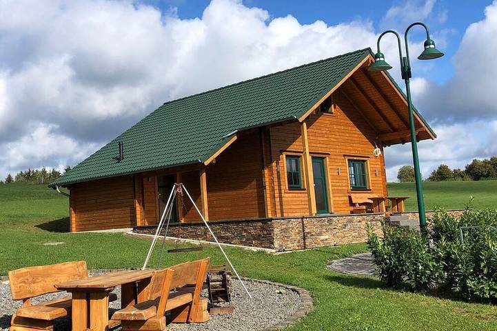 Ferienhaus für 4 Personen, mit Garten und Sauna sowie Terrasse