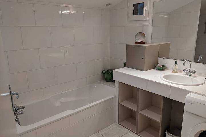 Location de vacances pour 3 personnes, avec jardin et terrasse à Saint-Martin-Labouval - 3