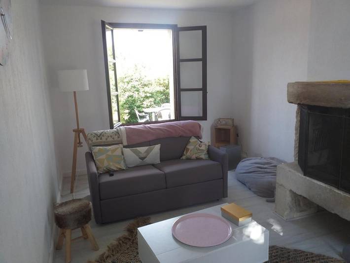 Gîte pour 6 personnes, avec piscine à Argy
