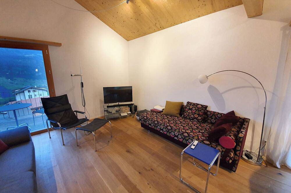 Ganze Wohnung, Balcon Sulegliv, Vattiz, (Vattiz). in Lumnezia, Alpenarena