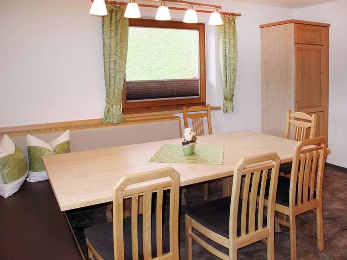 Ferienwohnung für 9 Personen, mit Balkon und Garten in Bramberg am Wildkogel - 2