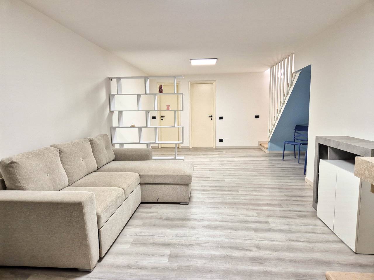 Entire apartment, Garda Breeze By Case al Lago in Puegnago sul Garda, Garda Mountains