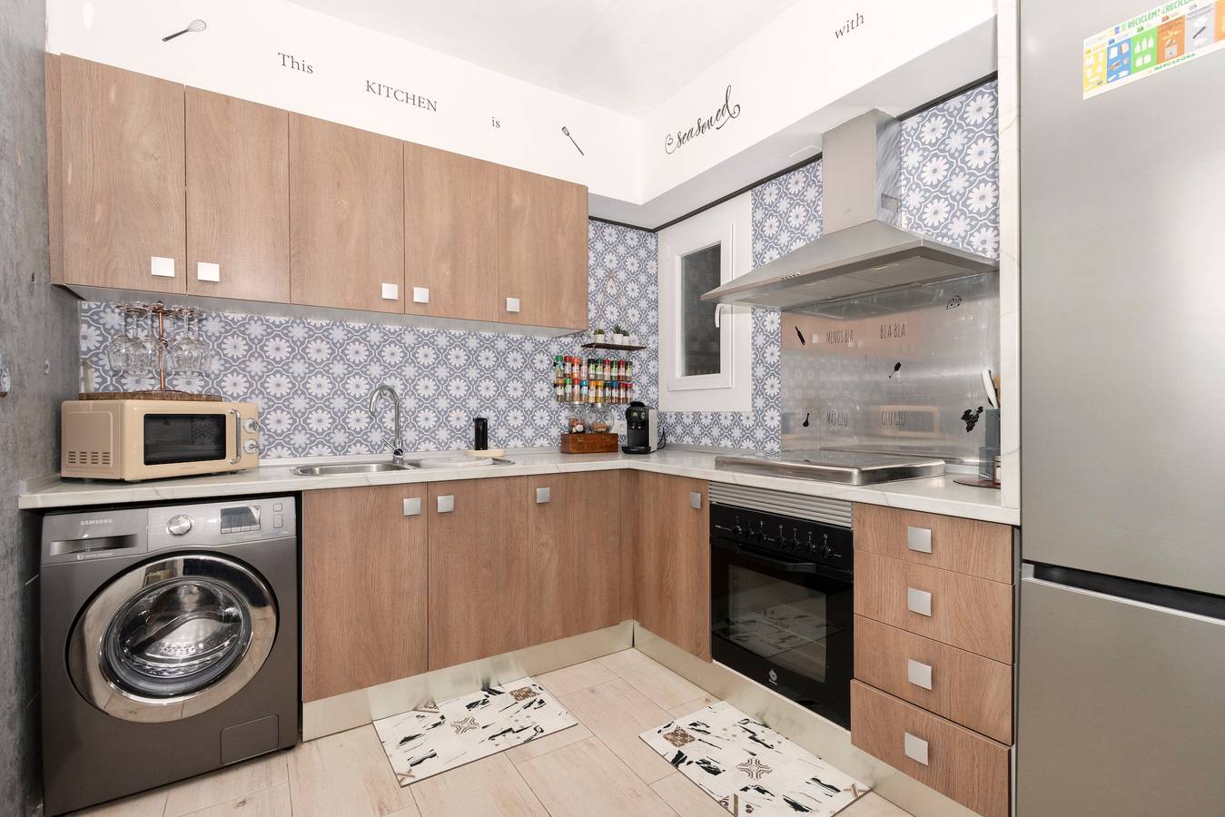 Appartement entier, Appartement 'Pablo et Francisca' avec vue sur la montagne, terrasse privée et Wi-Fi in Alfarràs, Costers del Segre