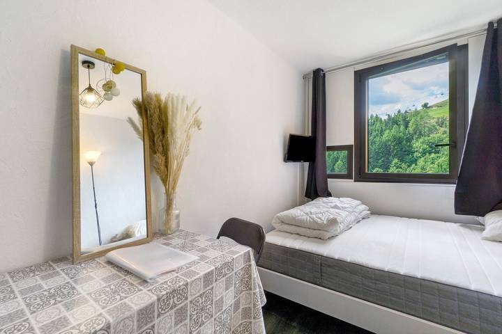 Appartement entier, Appartement 'Cosy- Villarembert' avec vue sur les montagnes et Wi-Fi in Le Corbier, Villarembert