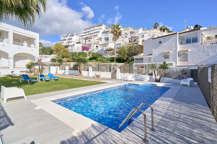 Aparthotel para 4 pessoas, com jardim e varanda em Espanha