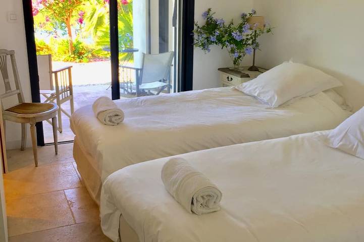 Villa pour 6 personnes, avec jardin à Carqueiranne - 2